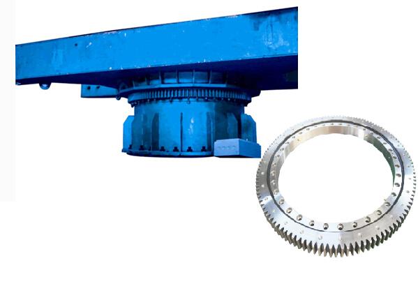 Turnable slewing ring bearing