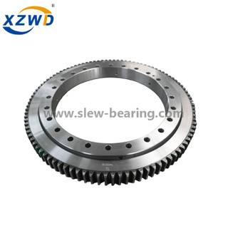 Single Row Cross Roller Slewing Bearings with External Gear for crane (11) 